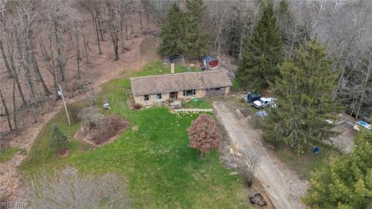 9918 Overton Road, Burbank, Ohio 44214, USA