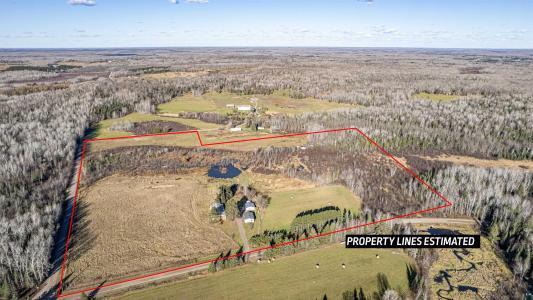9395 Larson Rd, Brookston, Minnesota 55711, USA