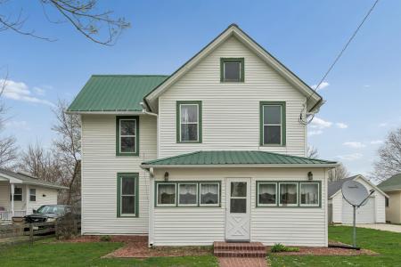 107 W Elm Street, Strawberry Point, Iowa 52076, USA