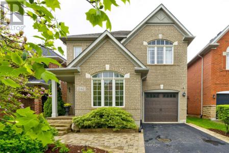 2142 MEADOWGLEN DRIVE, Oakville (wm Westmount), Ontario L6M 4C8, Canadá