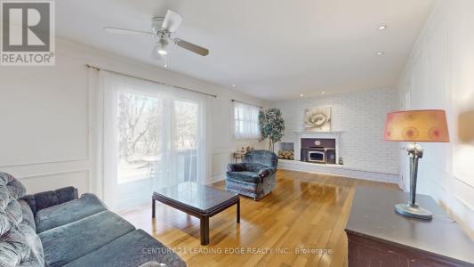 18 KENNEDY LANE, Whitchurch-Stouffville-, Ontario L4A 2J5, Canada