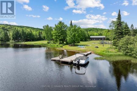 3493 SOUTH BAPTISTE LAKE ROAD, Highlands East (cardiff Ward), Ontario K0L 2A0, Canadá