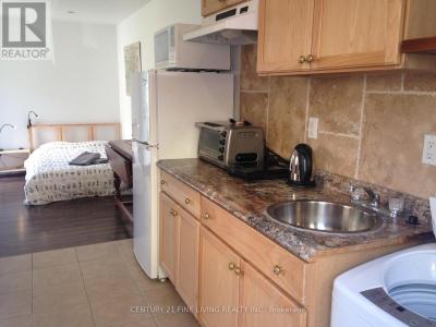 400 NAIRN AVENUE, Toronto (caledonia-fairbank), Ontario M6E 4J3, Canadá