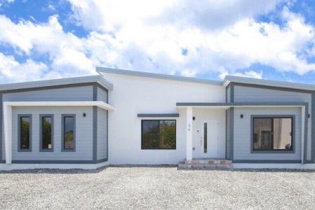 MODERN 3 BED, 3 BATH SINGLE FAMILY HOME. WITH BONUS OFFICE/DEN., Lower Valley, Grand Cayman, Islas Caimán