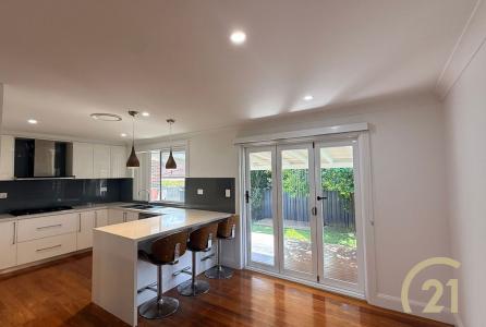 9 Austen Close, Wetherill Park, NSW 2164, Úc