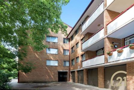 56/127 The Crescent, Fairfield, NSW 2165, Australia