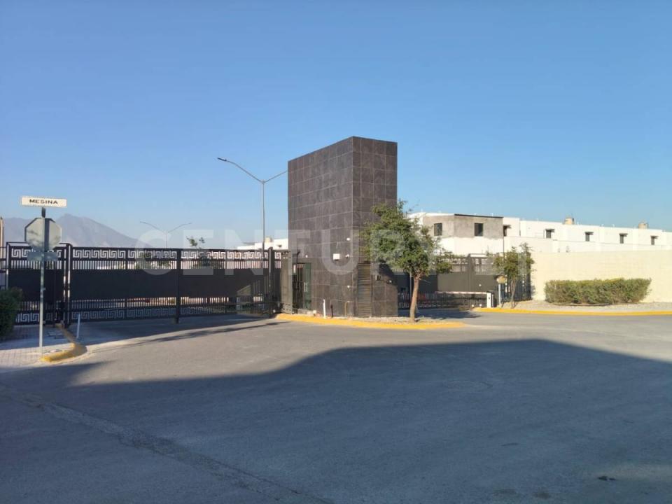 Porto Cumbres Sector Roma ,, García, Nuevo León 66036, Mexique