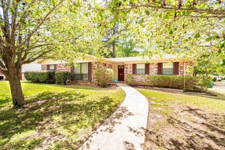 1222 Crestwood, El Dorado, Arkansas 71730, USA