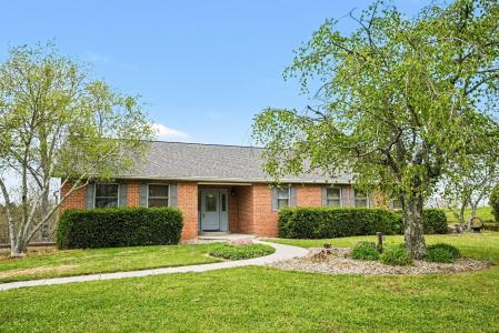 163 Blackburn Road, Butler, Kentucky 41006, USA