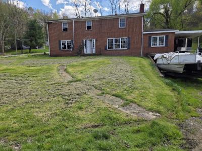 301 Womack Road, Grayson, Kentucky 41143, USA