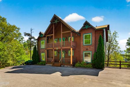 1932 Thistle Thorn Trail, Sevierville, Tennessee 37876, USA