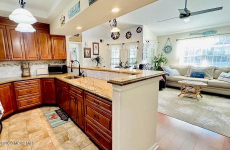 988 Buckingham Drive #B, Manchester, New Jersey 08759, USA
