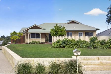 18 Cox Crescent, Quinns Rocks, WA 6030, Australia