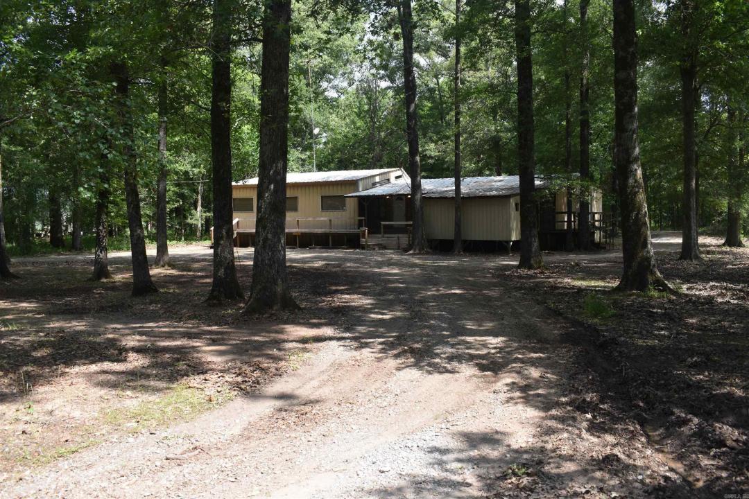 70 Green Head Lane, Altheimer, Arkansas 72004, USA