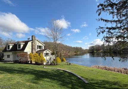 13 N Orchard Terrace, Sparta, NJ 07871, USA