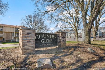 30515 W 14 Mile Road #26, FarmingtonHills, Michigan 48334, USA
