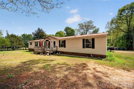 3995 Old Catawba Road, Claremont, North Carolina 28610-9579, USA