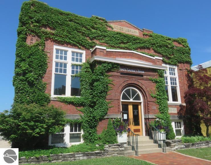 216 Cass Street, Traverse City, 미시건 49684, 미국