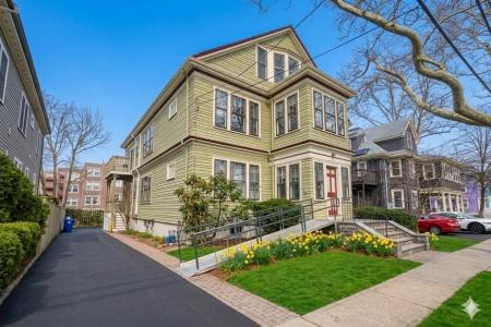 100 Beals Street, Brookline, Massachusetts 02446, HOA KỲ