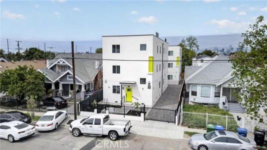 283 E 50th, LA, California 90011, USA