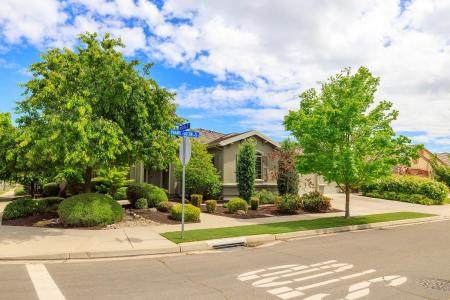 4692 Prairie Falcon Way, Turlock, California 95382
