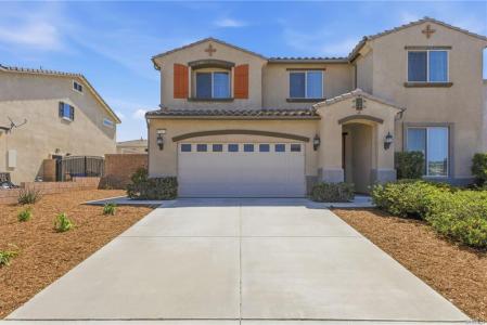 7811 Calisia, Fontana, California 92336, Estados Unidos