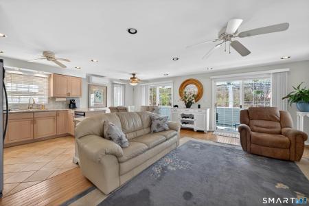 338 Shore Drive, Branford, Connecticut 06405, USA
