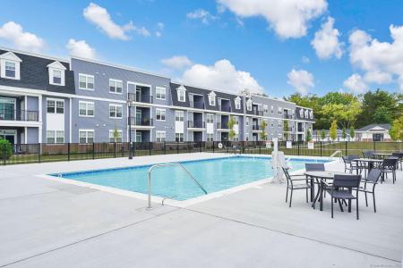 280 Salmon Brook St 6101, 223, コネティカット 06035, アメリカ合衆国