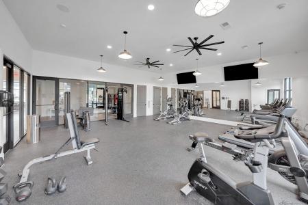 280 Salmon Brook St 4101, 223, コネティカット 06035, アメリカ合衆国