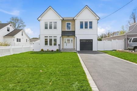3690 Lufberry Avenue, Wantagh, NY 11793, USA