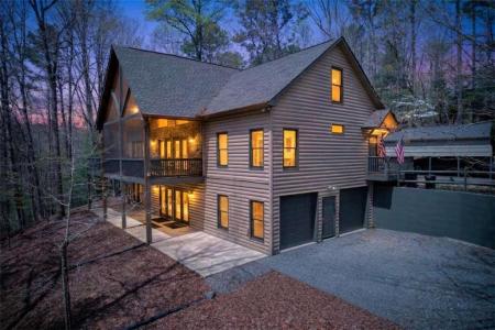 1858 Newport Drive, Ellijay, Georgia 30540, USA
