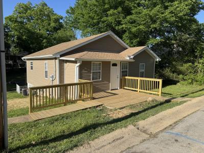 1109 Mary Street, Poplar Blluff, Missouri 63901, USA