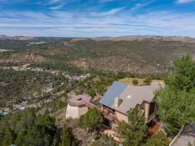 208 Excalibur Rd, Ruidoso, Nowy Meksyk 88345, USA
