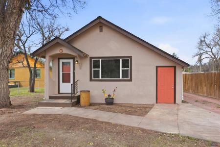 842 S. 6th Street, Hot Springs, Dakota Du Sud 57747, États-Unis