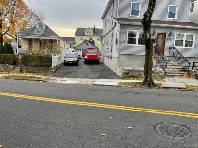 953 Mile Square Road, Yonkers, New York 10704, Stati Uniti