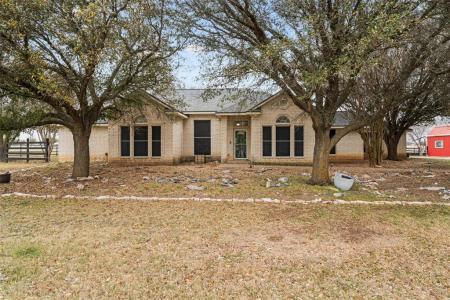 1840 Val Verde Road, Mcgregor, Texas 76657, USA