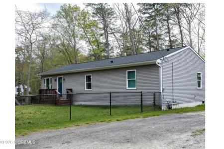 20 Columbine Avenue, Browns Mills, Нью-Джерси 08015, Соединенные Штаты