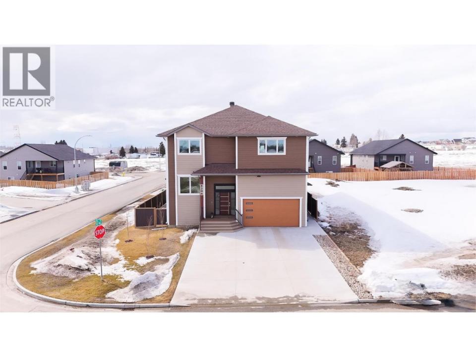 8304 81 STREET, Fort St. John, كولومبيا البريطانية V1J 0P6, كندا