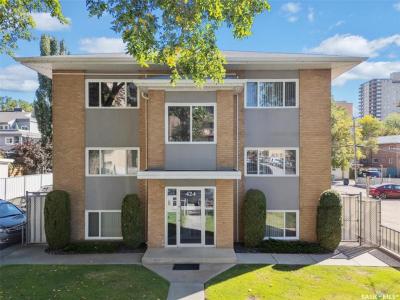 424 3RD AVENUE N, Saskatoon, Saskatchewan S7K 2J3, Canada