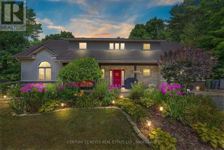 211 FITZSIMMONS ROAD, Leeds And The Thousand Islands, Ontario K0E 1L0, Canada