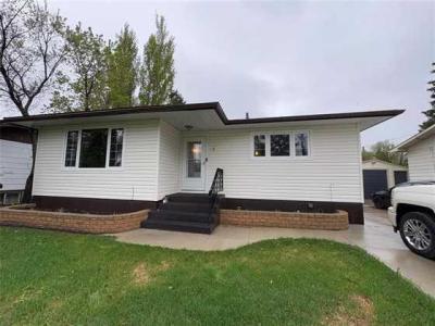 115 8TH AVENUE SOUTHWEST, Dauphin, Manitoba R7N 1X5, Canada