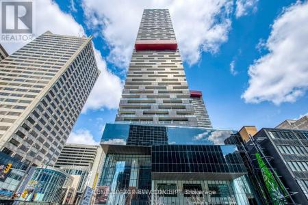 8 EGLINTON AVENUE, Toronto (mount Pleasant West), Ontario M4P 0C1, CANADÁ