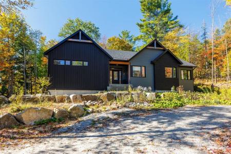 66  Ch. Karen, La Pêche, Quebec J0X 3G0, Kanada