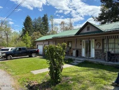 11810 Charlotte Road, Coeburn, Virginia 24230, USA