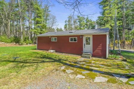 9 Hazel St, Lakeville, Massachusetts 02347, USA