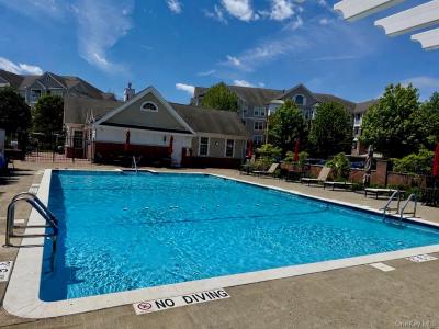 734 Regency Drive, Fishkill, Nowy Jork 12524, USA