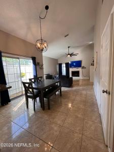 1829 Ashmore Green Drive, Jacksonville, Florida 32246, USA