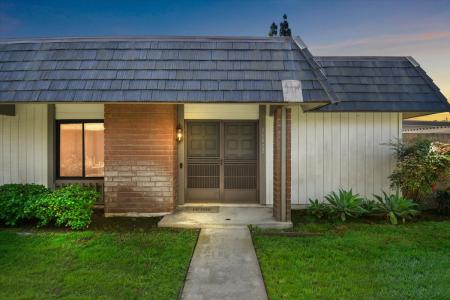 16032 Timberhill, Cerritos, Californie 90703, États-Unis