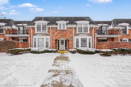 18301 W 13 Mile Road , A-2, Southfield, Michigan 48076, Estados Unidos