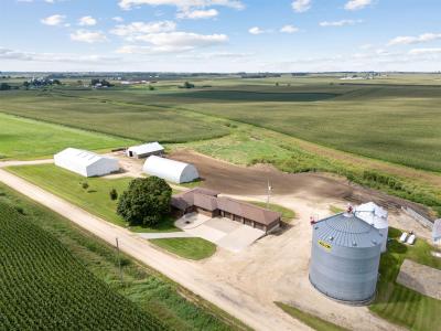 1693 265th Avenue, Earlville, Iowa 52041, USA